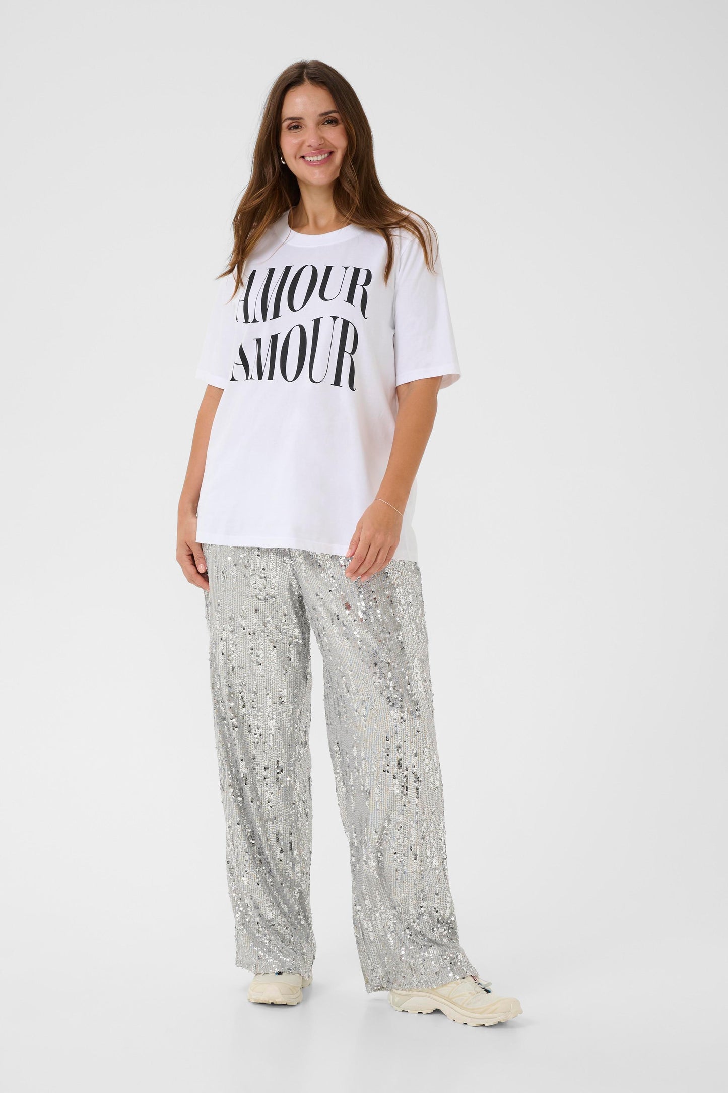 KCchari - T-Shirt