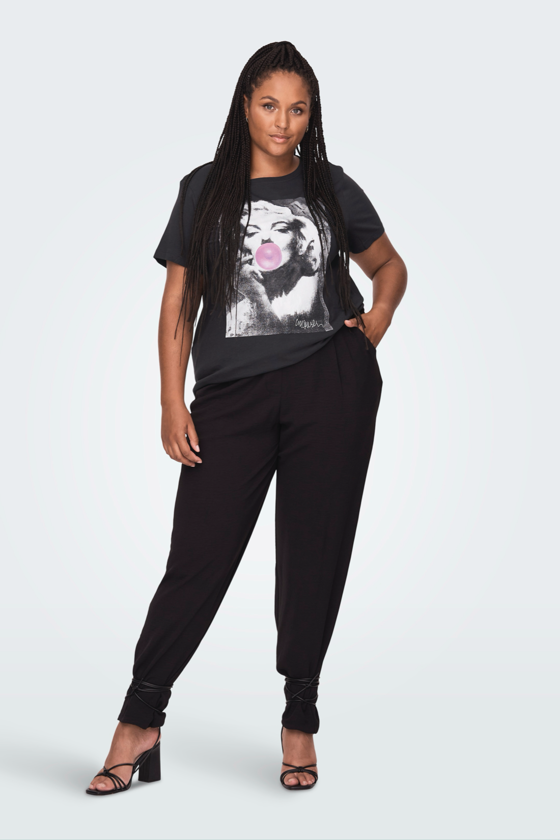 Carmarylin- T shirt